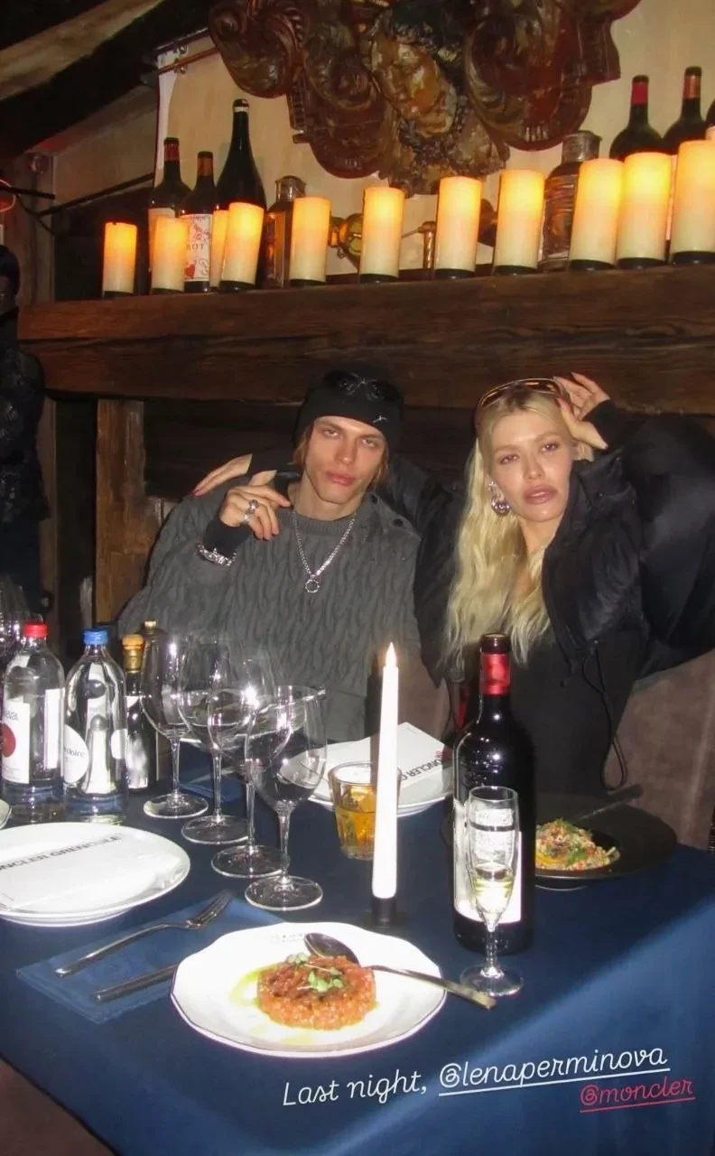 Елена Перминова провела вечер с новым бойфрендом в Куршевеле