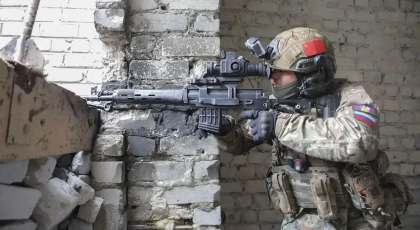 ВС РФ продолжают зачищать Покровск, взяв под контроль ещё две промзоны