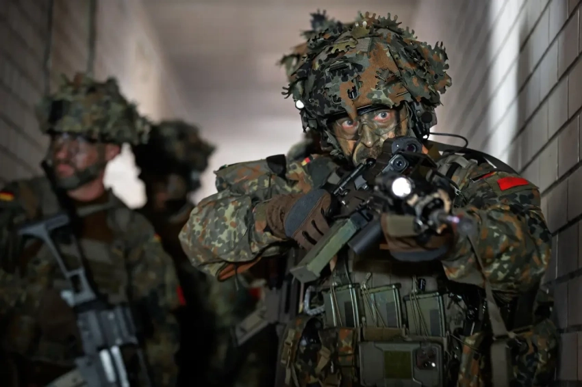 Германия готовится к городским боям за Берлин, опасаясь «российского вторжения»