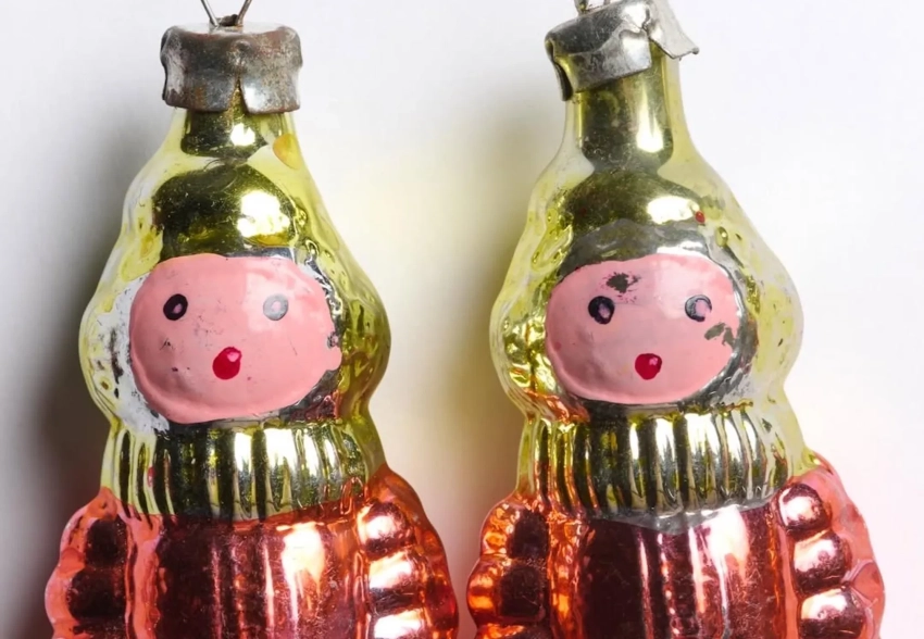 "Это с ёлки моей бабушки". В сети обсуждают "советские" ёлочные игрушки от дизайнера Dior Джонатана Андерсона