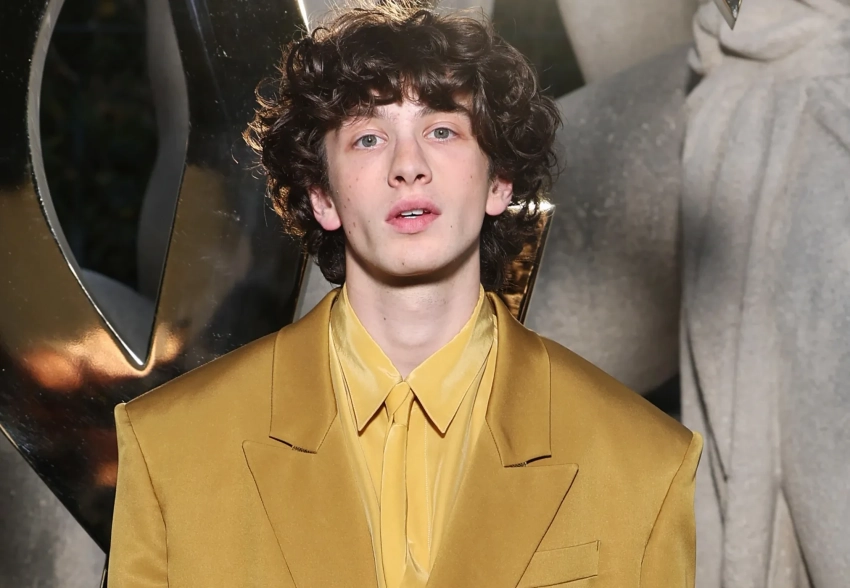 Марк Эйдельштейн снялся в новом кампейне Saint Laurent вместе с Беллой Хадид и Charli XCX