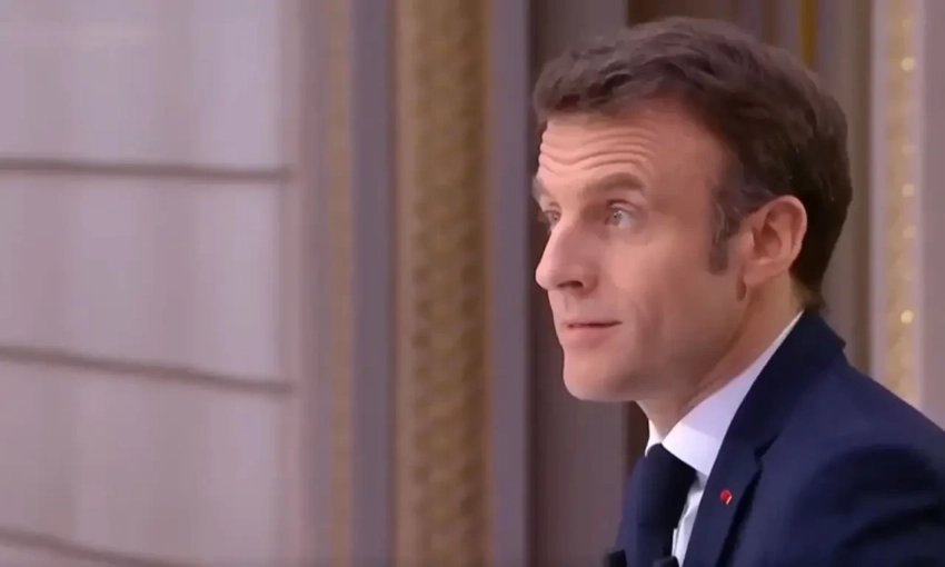 Контакты с РФ Макрону нужны, чтобы сделать переговоры долгими и безрезультатными