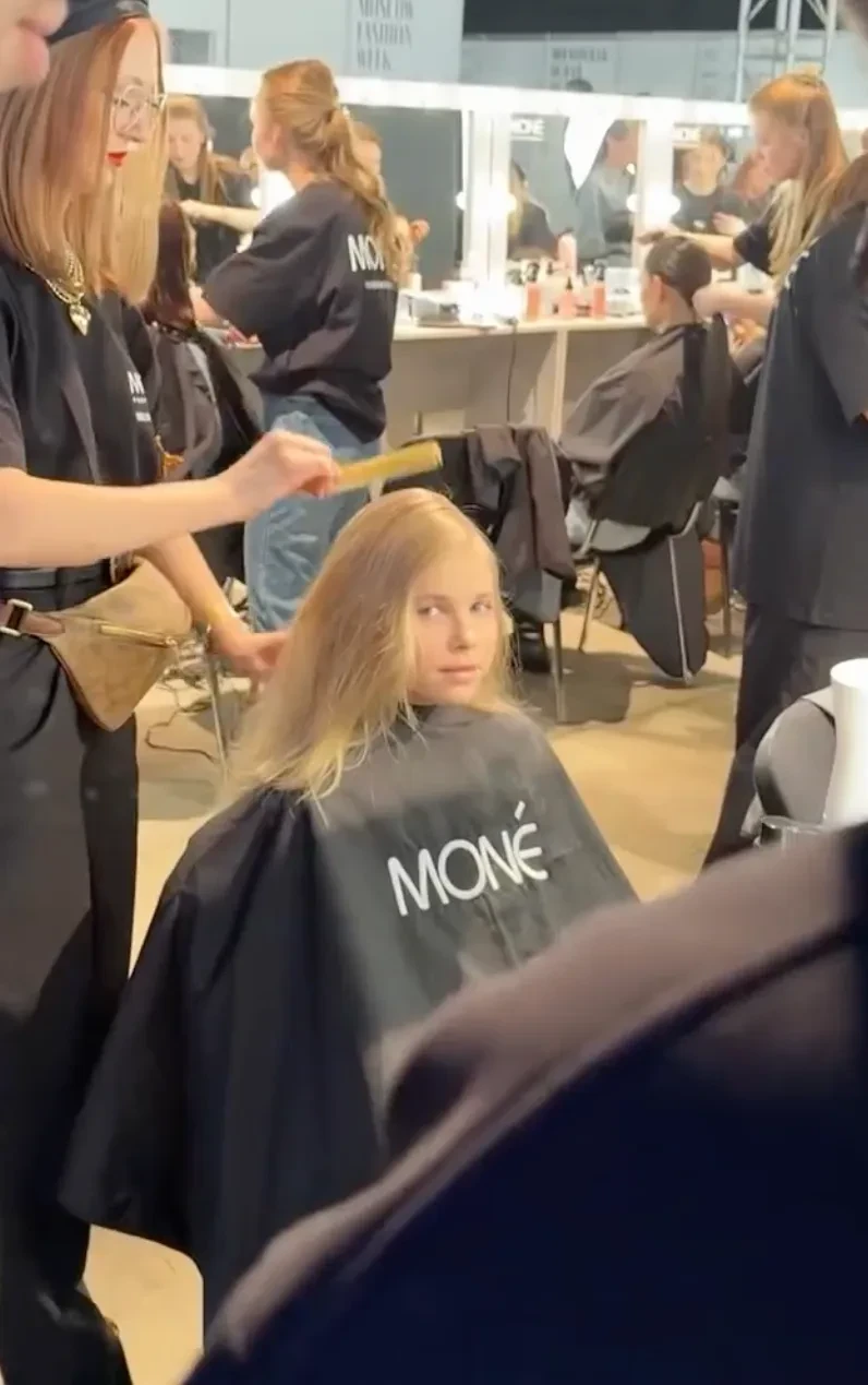 Внучка Светланы и Фёдора Бондарчук, дети Виктории Дайнеко, Ирины Зарьковой и Алексы вышли на подиум на Неделе моды в Москве